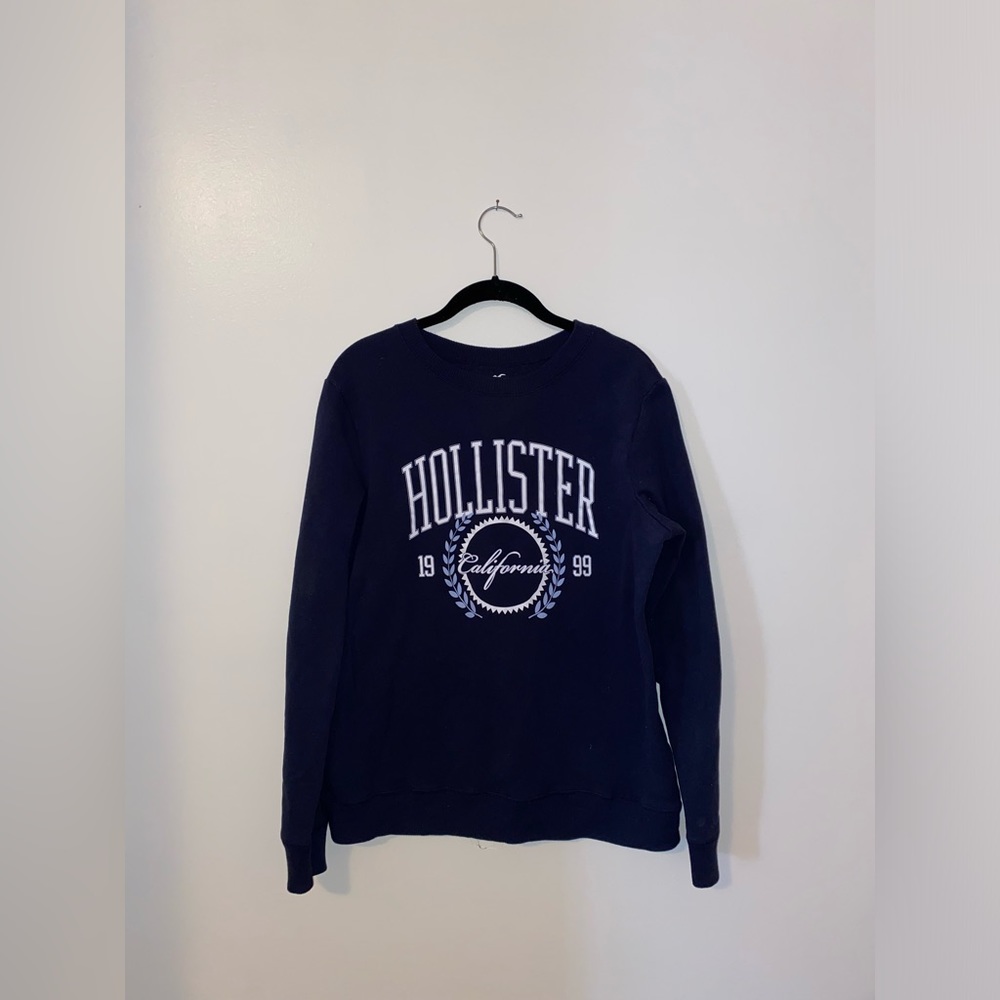 Crewneck - Picture 2 of 2